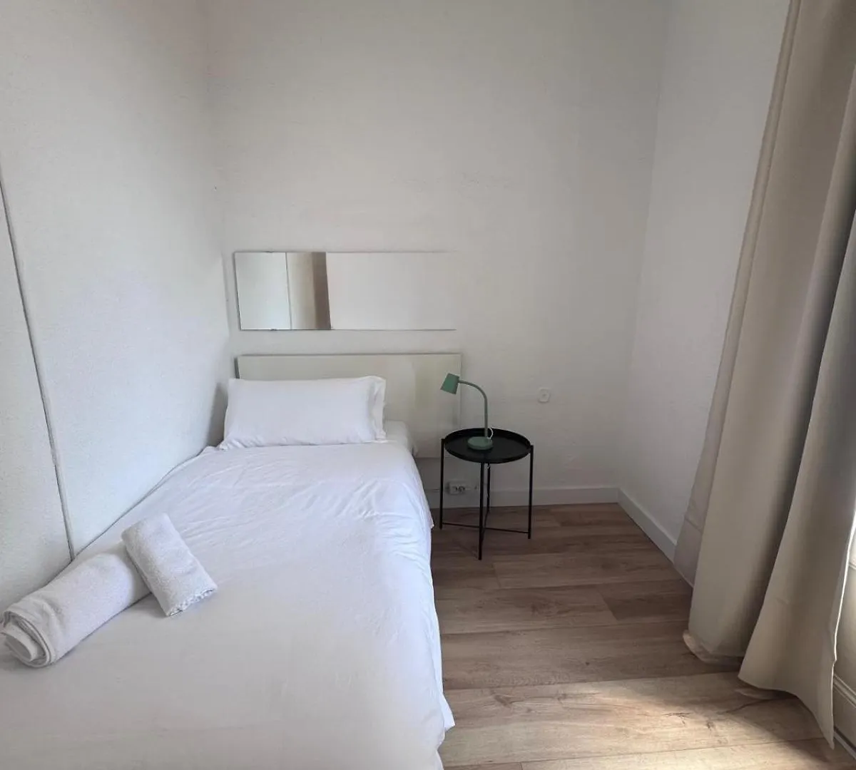 Calma House Rooms Barcelona