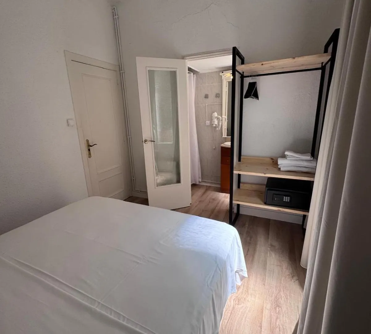 Calma House Rooms Barcelona