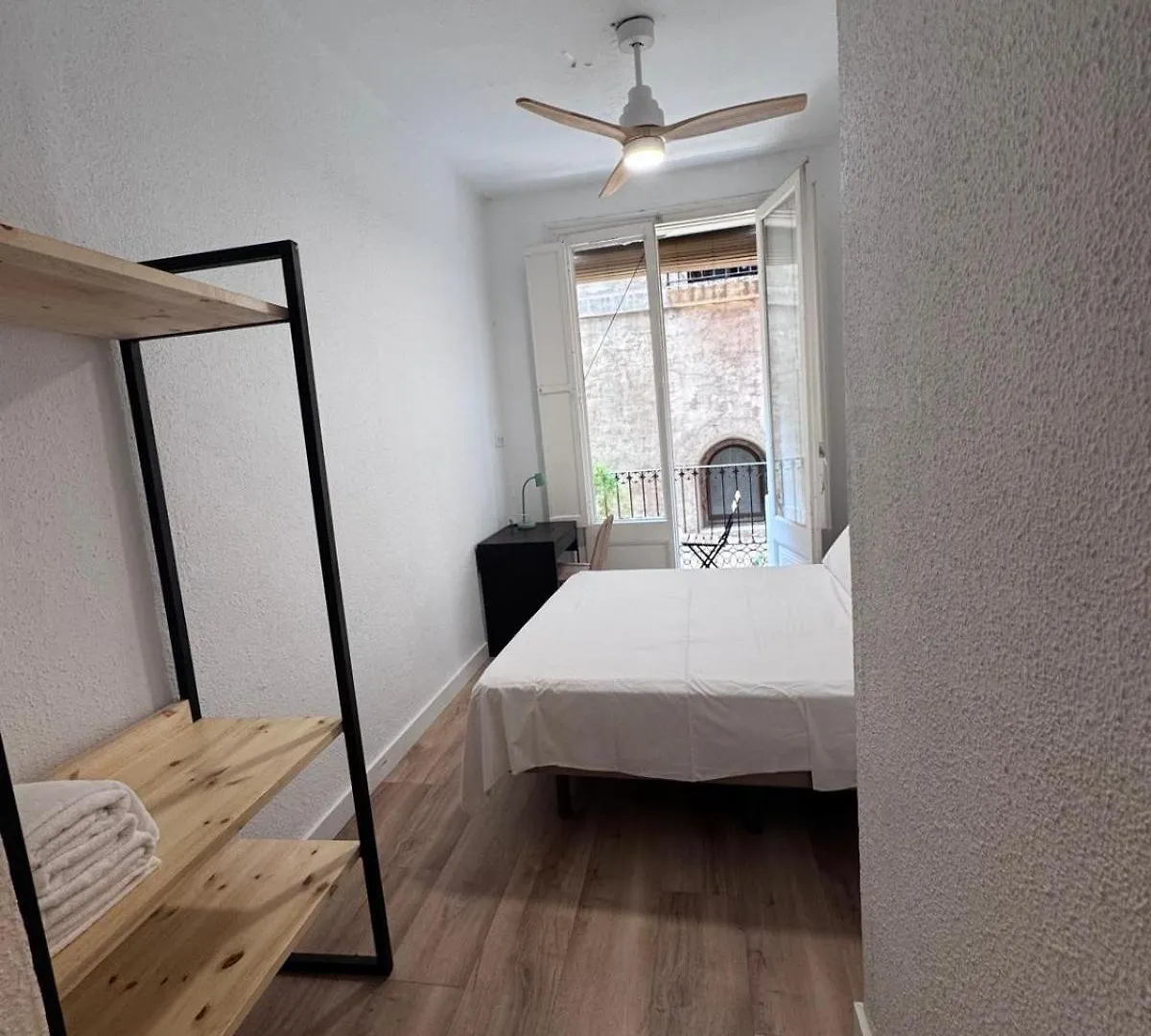 Calma House Rooms Βαρκελώνη 0*,
