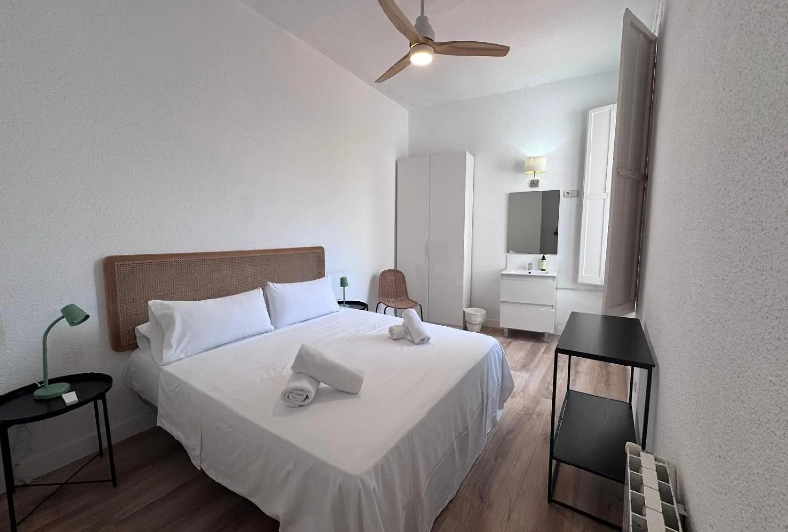 Calma House Rooms Βαρκελώνη Πανσιόν