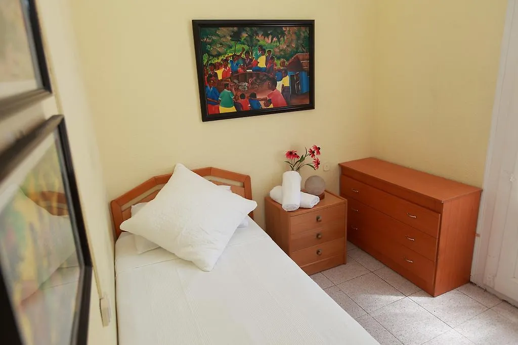 Pension La Calma Barcelona 0*,